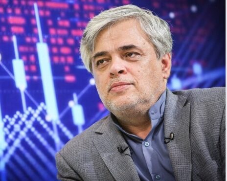 آقایجبلی! کلید اتاقتان را به نگهبان بدهید؛ دست وحیدجلیلی را بگیرید و با هم تشریف ببرید منزل آقایجبلی! کلید اتاقتان را به نگهبان بدهید؛ دست وحیدجلیلی را بگیرید و با هم تشریف ببرید منزل