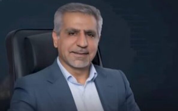 بارگاهی در جمپیلن جیغ پروژه بگیران را درآورد بارگاهی در جمپیلن جیغ پروژه بگیران را درآورد