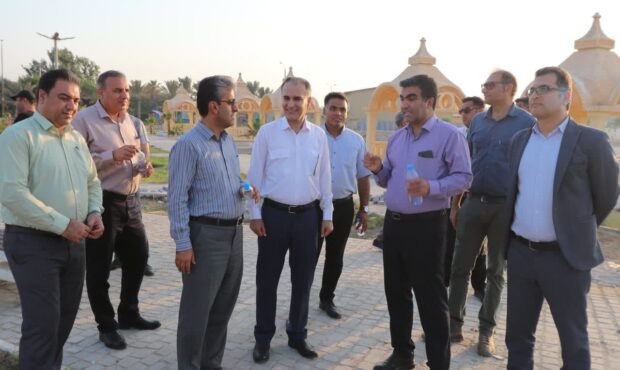 بازدید شهردار جزیره خارگ از روند پیشرفت پروژه های عمرانی سطح شهر بازدید شهردار جزیره خارگ از روند پیشرفت پروژه های عمرانی سطح شهر