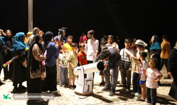 نگاهی از زمین تا آسمان نگاهی از زمین تا آسمان