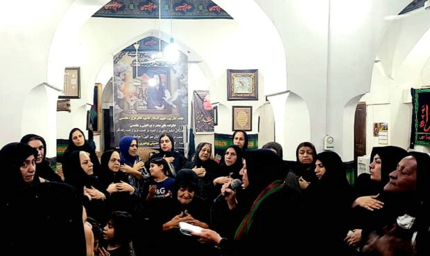 بازخوانی خطبه فدک و اعتراض حضرت زهرا(س) به غصب خلافت، همراه با تصاویر عزاداری زنان چهار محل در مسجد غریب بوشهر