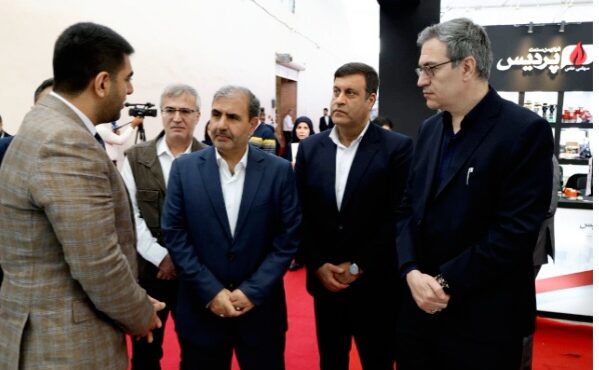 با تکیه بر توان داخلی مسیر استقلال را با قدرت ادامه می دهیم